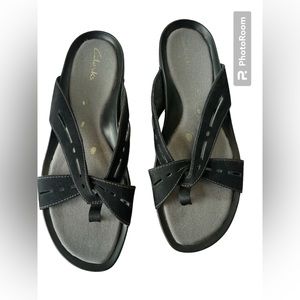 Clarks Black Sandals. Size-10. Super Cute For Summer 🌞! EUC